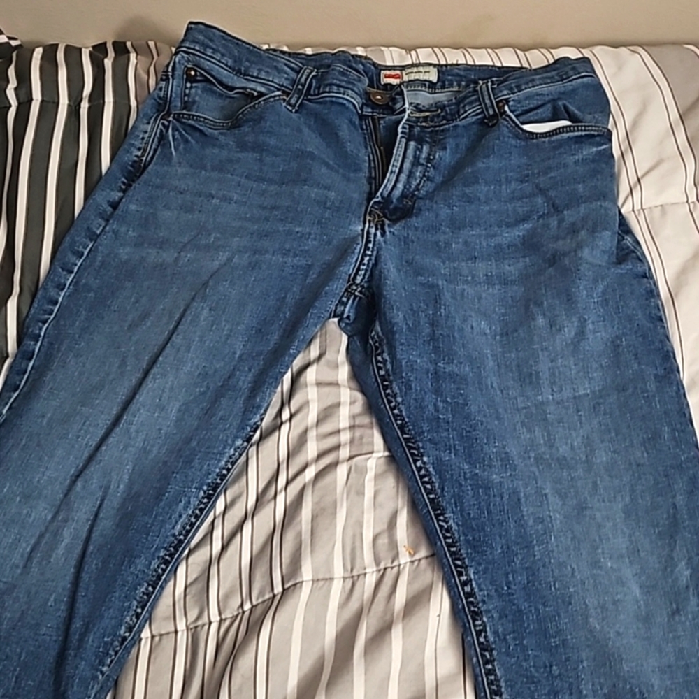 Men's Medium Blue Wash Wrangle Jeans 34Wx30L
